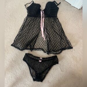 Size 36C babydoll with matching panties